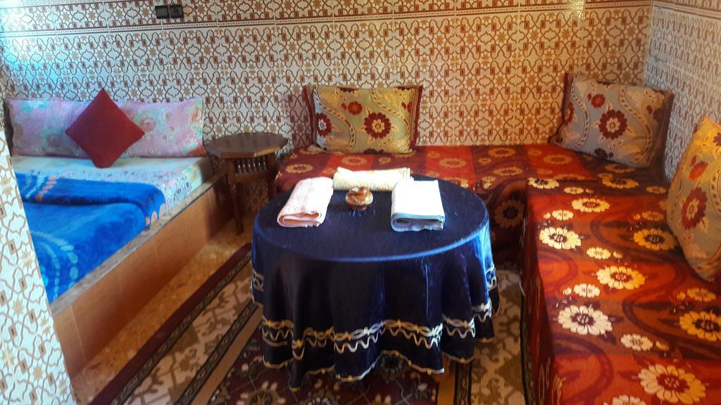 Hotel France Узуд Екстериор снимка